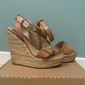 Pour La Victoire Nude Jaclyn Espadrille Wedges